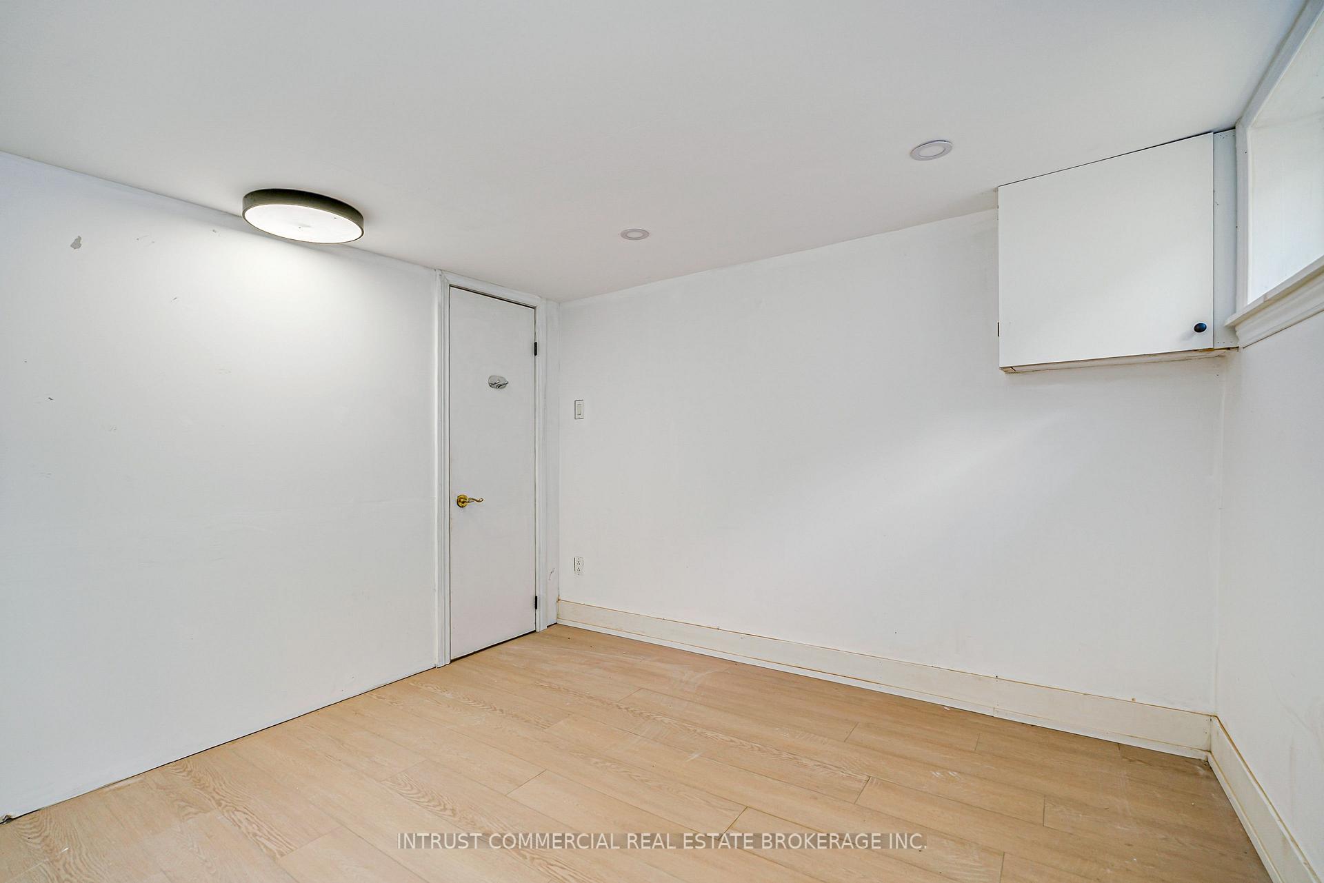 Photo 33 of 362 Lawrence Avenue W, Toronto, Bedford Park-Nortown — HOMEH