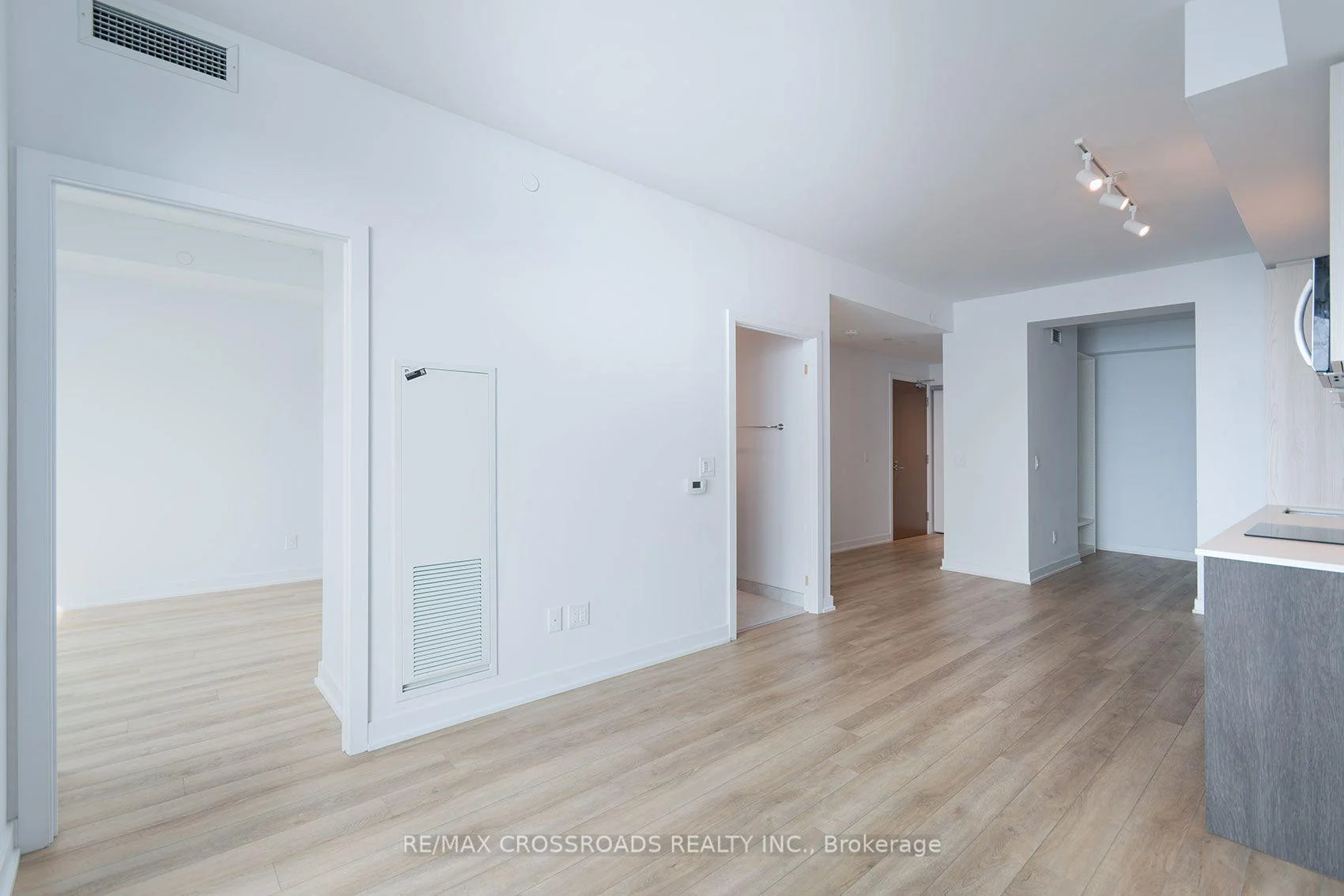 Photo 11 of Unit 2109, 1928 Lake Shore Boulevard, Toronto, South Parkdale — HOMEH