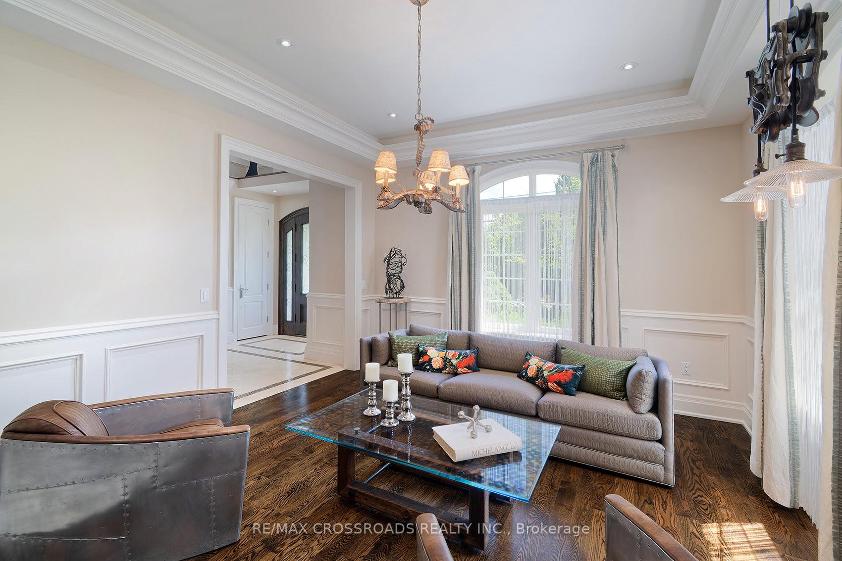 Photo 26 of 2 Bond Avenue, North York, Banbury-Don Mills — HOMEH