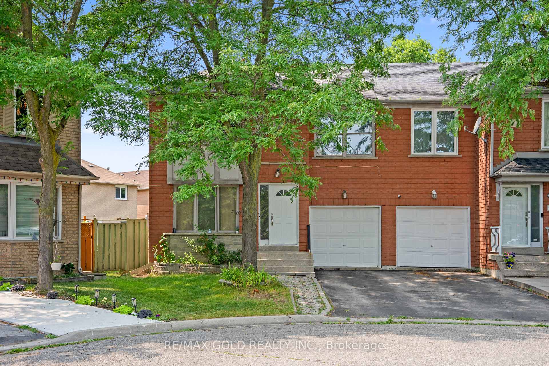Photo 1 of 27 Lofty Pines Place, Brampton, Sandringham-Wellington — HOMEH