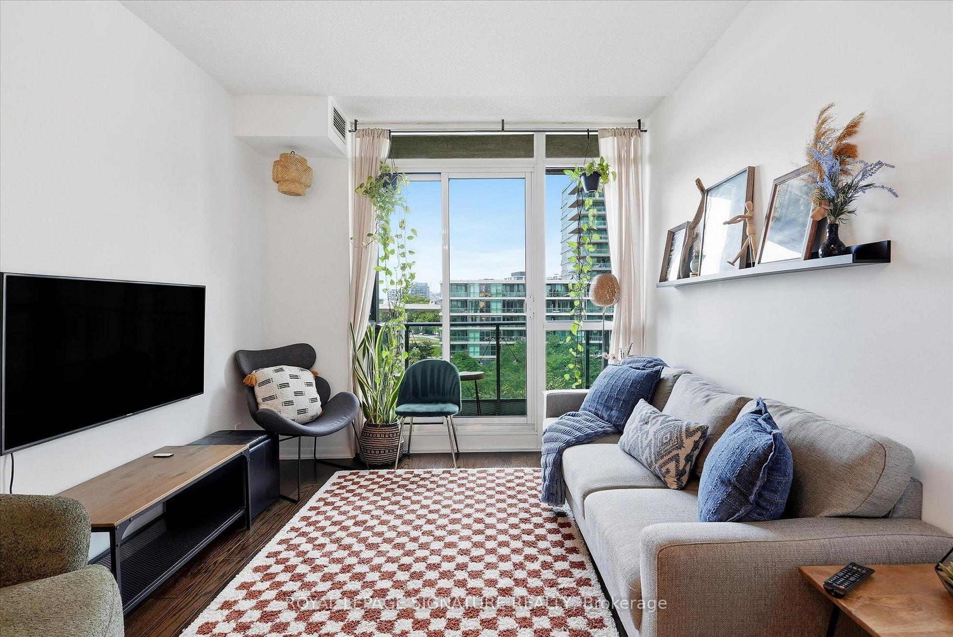 Photo 13 of Unit 711, 215 Fort York Boulevard, Toronto, Niagara — HOMEH