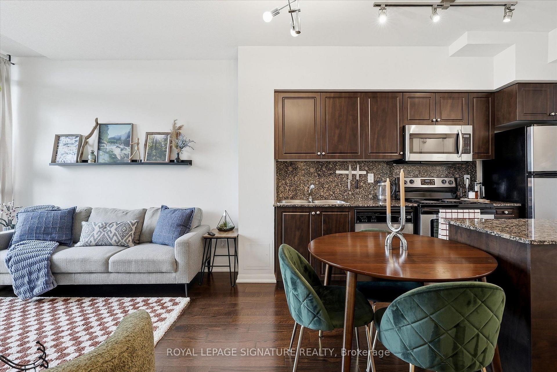 Photo 16 of Unit 711, 215 Fort York Boulevard, Toronto, Niagara — HOMEH