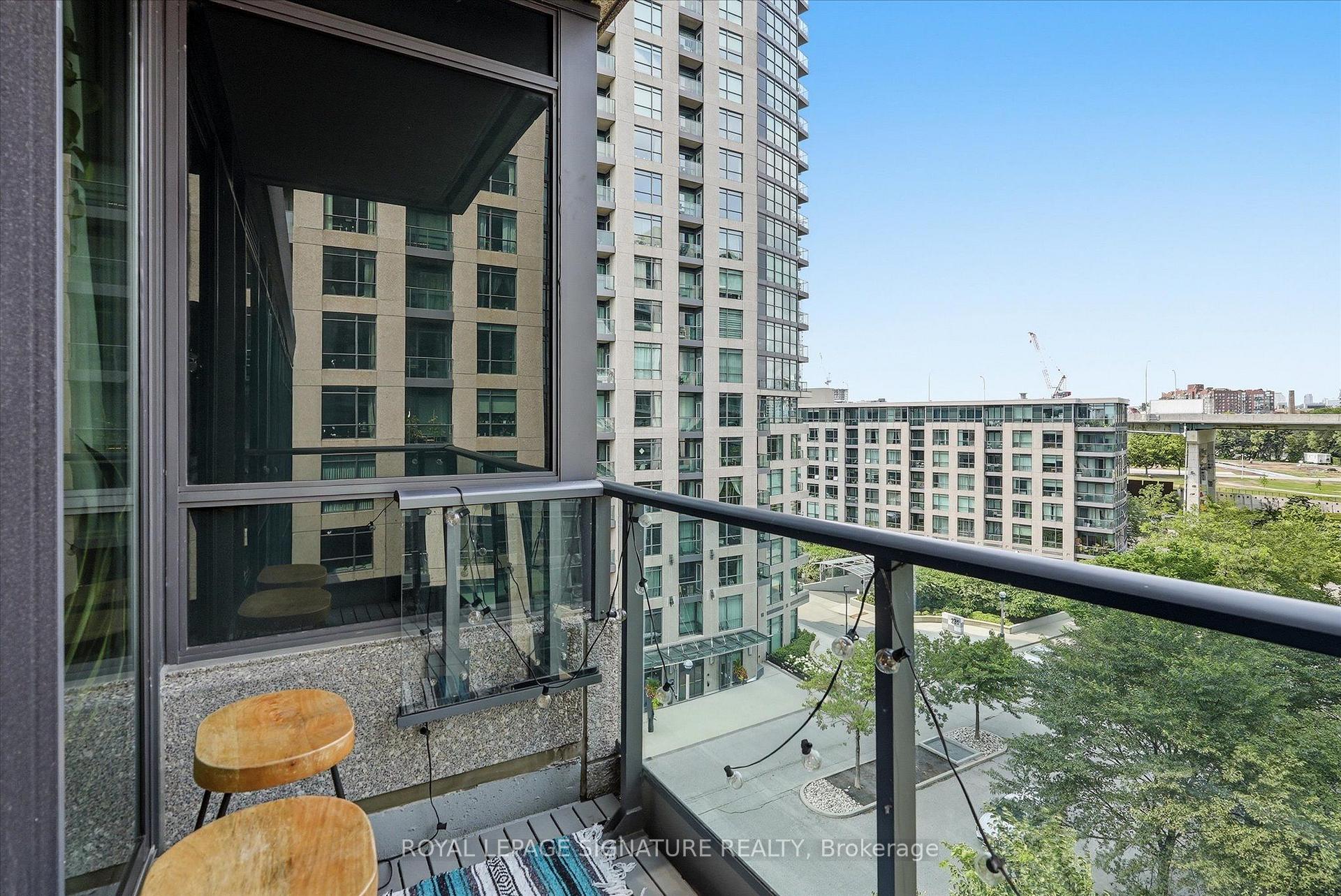 Photo 24 of Unit 711, 215 Fort York Boulevard, Toronto, Niagara — HOMEH