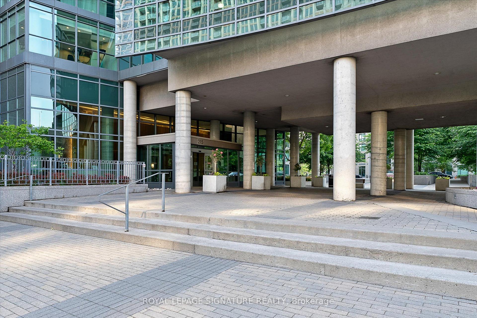 Photo 31 of Unit 711, 215 Fort York Boulevard, Toronto, Niagara — HOMEH