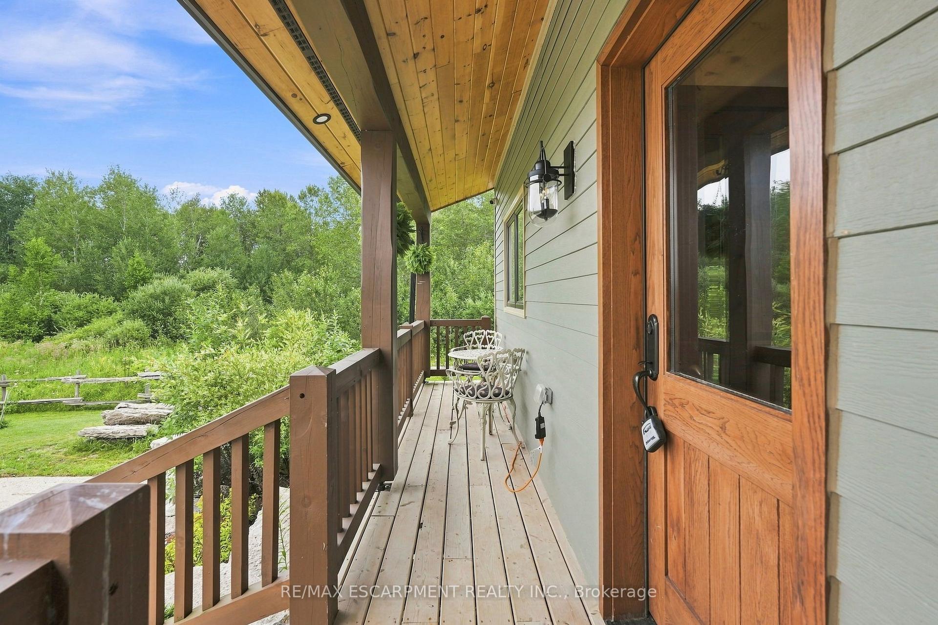 Photo 4 of 124288 Southgate Road 12, Southgate — HOMEH