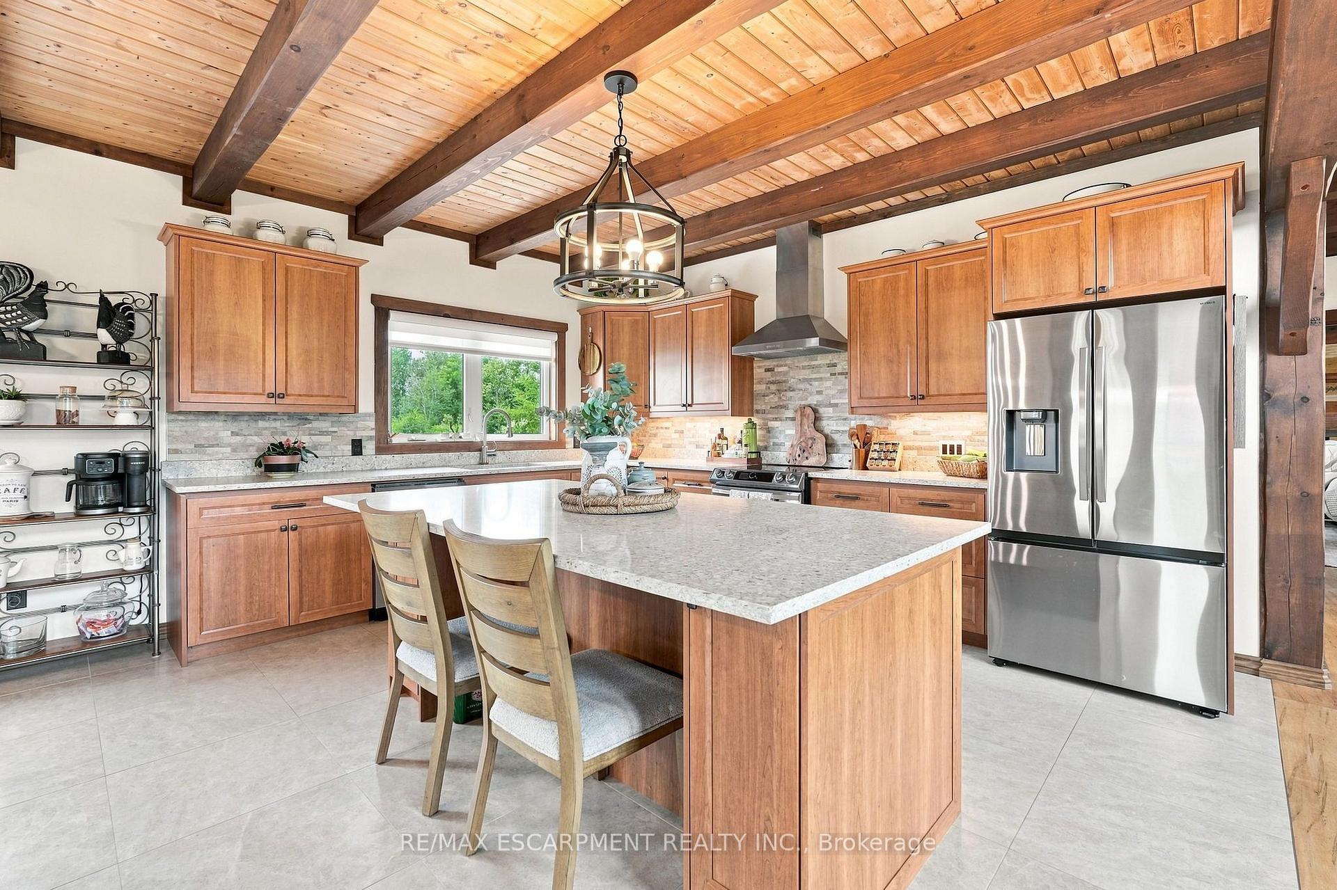 Photo 14 of 124288 Southgate Road 12, Southgate — HOMEH