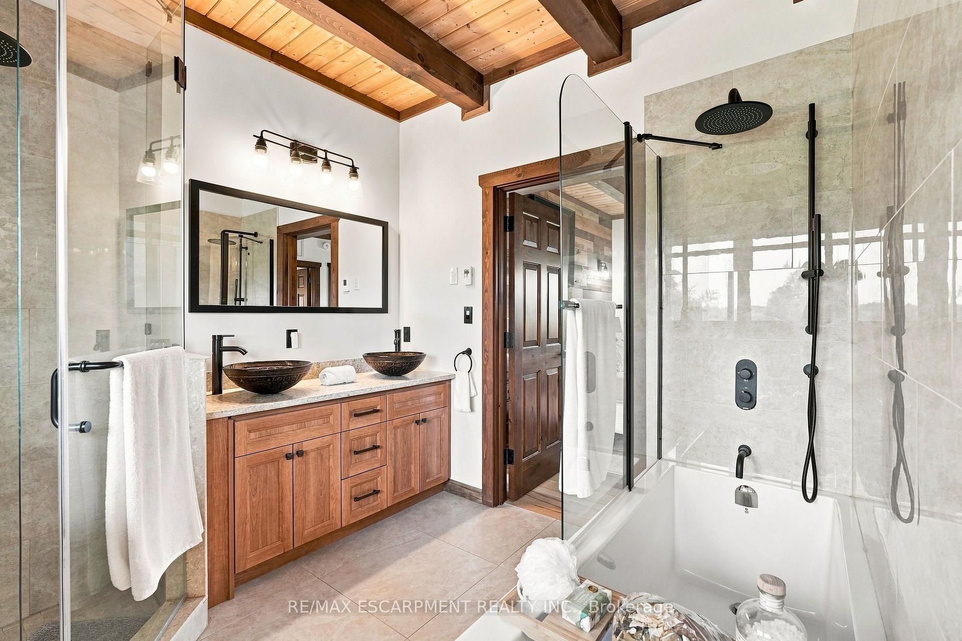 Photo 22 of 124288 Southgate Road 12, Southgate — HOMEH