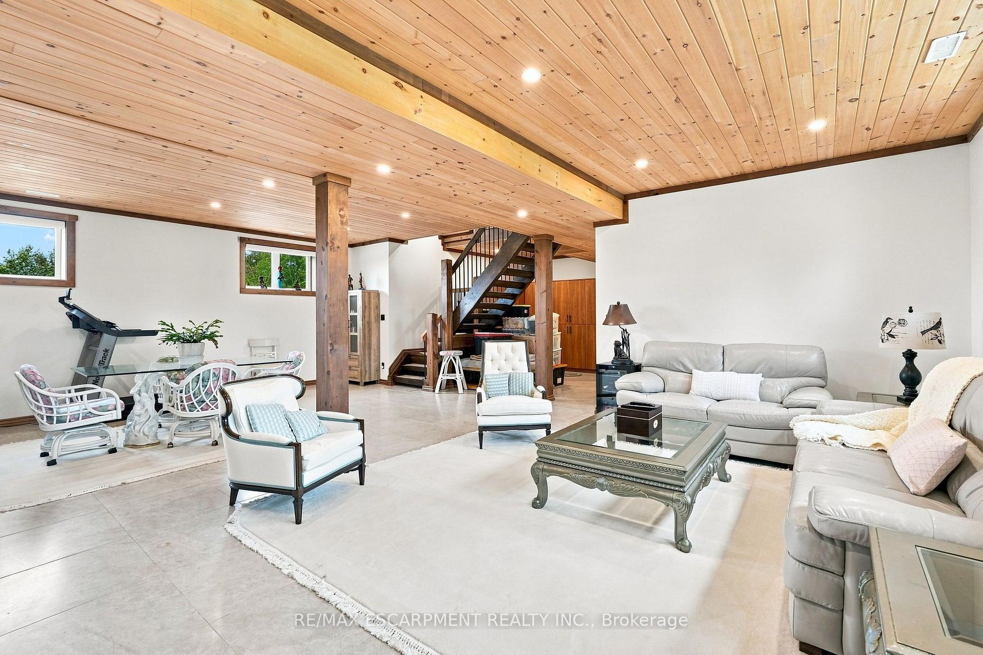 Photo 32 of 124288 Southgate Road 12, Southgate — HOMEH