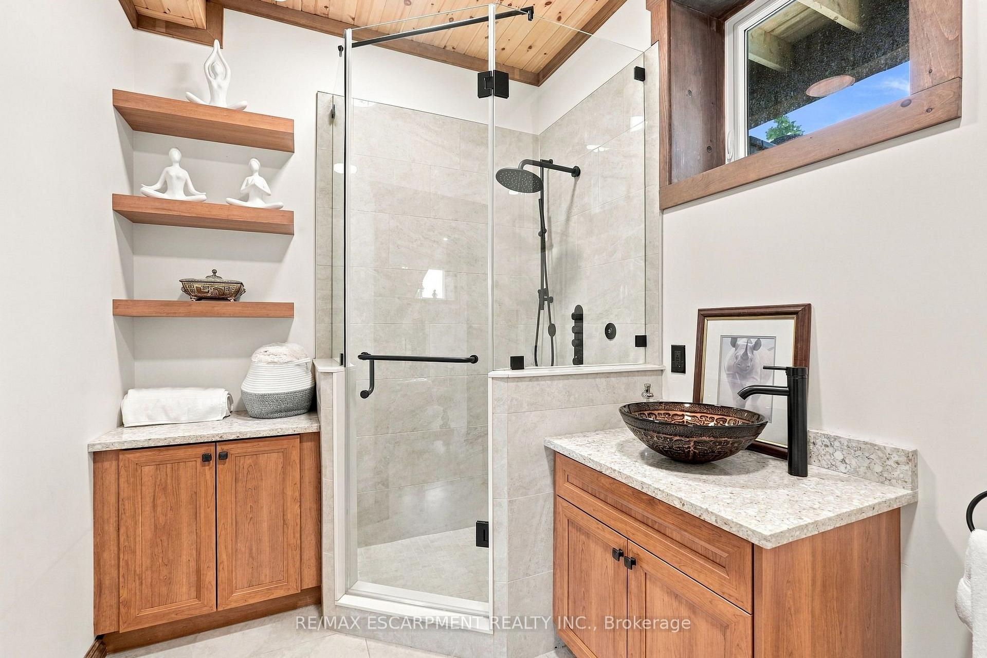 Photo 34 of 124288 Southgate Road 12, Southgate — HOMEH
