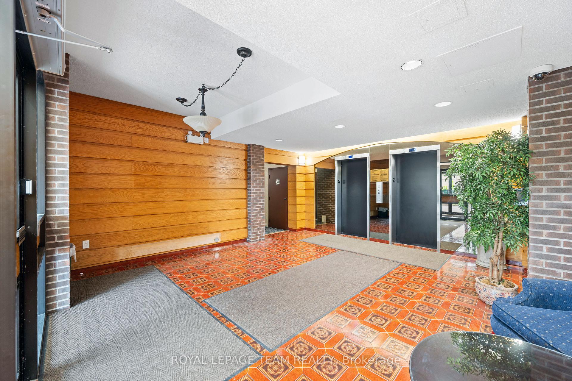 Photo 3 of Unit 804, 1190 Richmond Road, Ottawa, Woodroffe — HOMEH