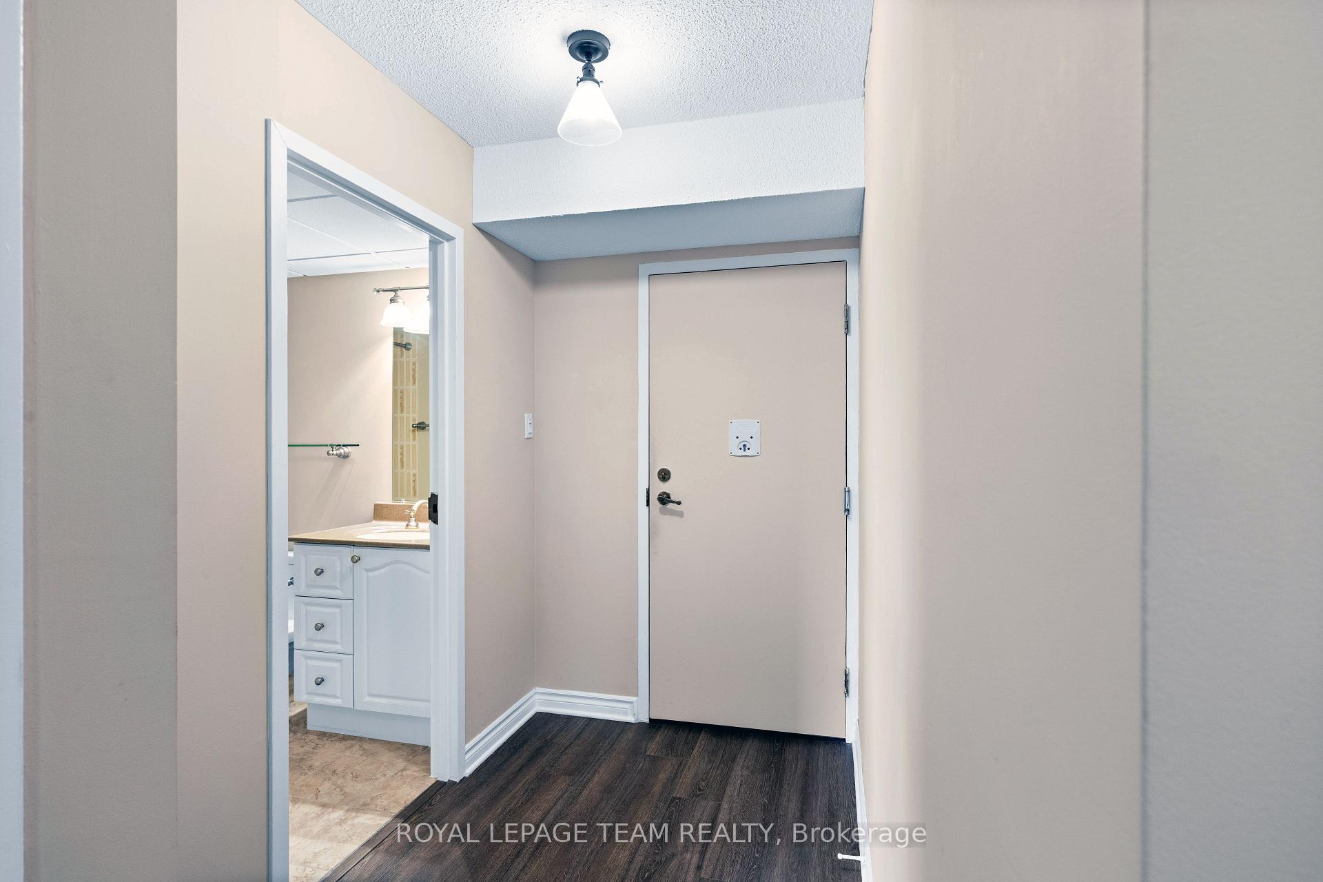 Photo 4 of Unit 804, 1190 Richmond Road, Ottawa, Woodroffe — HOMEH