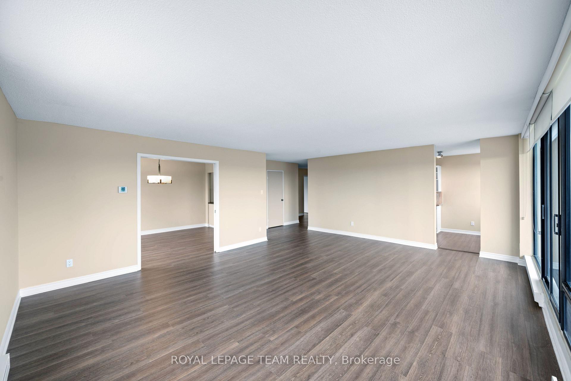 Photo 7 of Unit 804, 1190 Richmond Road, Ottawa, Woodroffe — HOMEH
