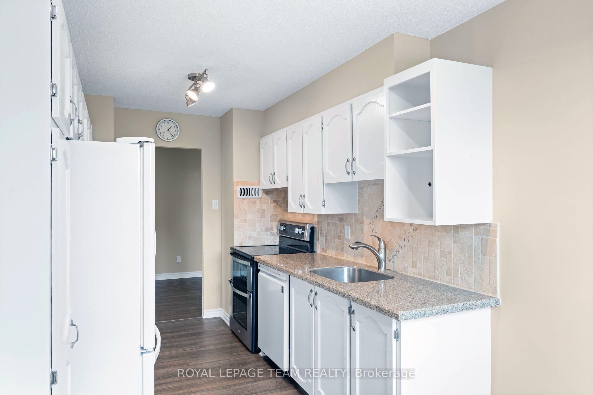 Photo 13 of Unit 804, 1190 Richmond Road, Ottawa, Woodroffe — HOMEH