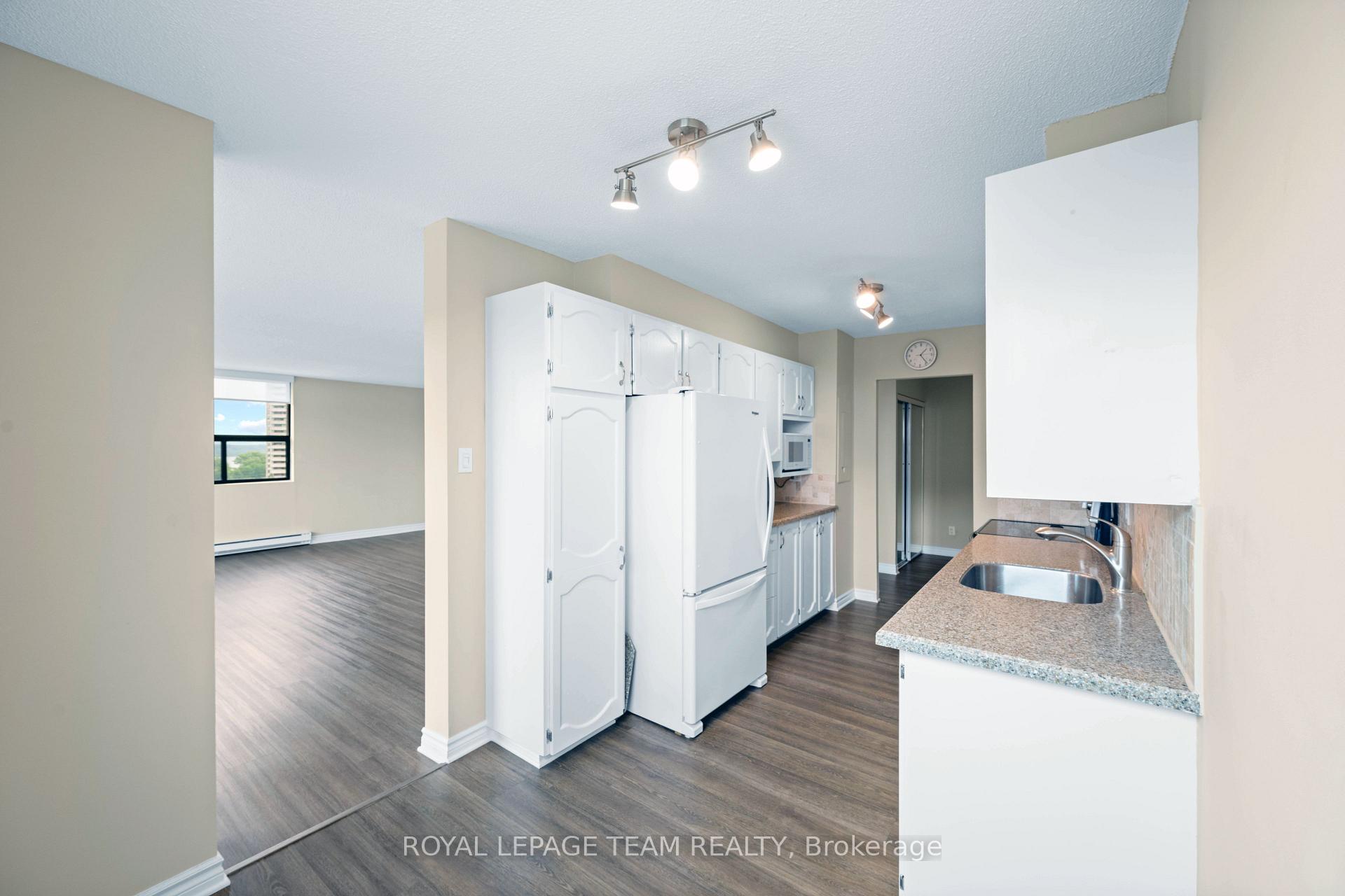 Photo 20 of Unit 804, 1190 Richmond Road, Ottawa, Woodroffe — HOMEH
