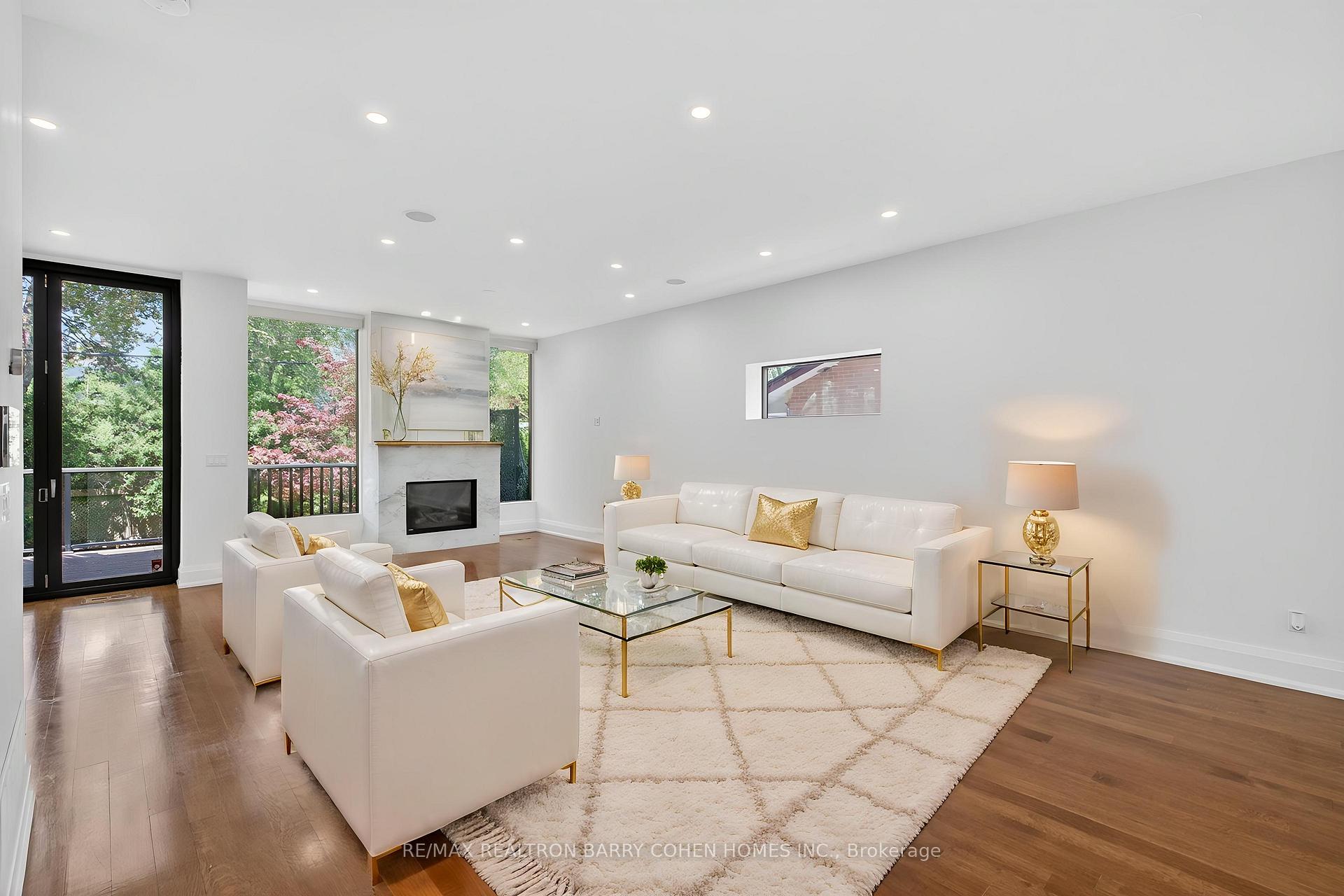 Photo 6 of 16 Chipping Road, North York, Banbury-Don Mills — HOMEH