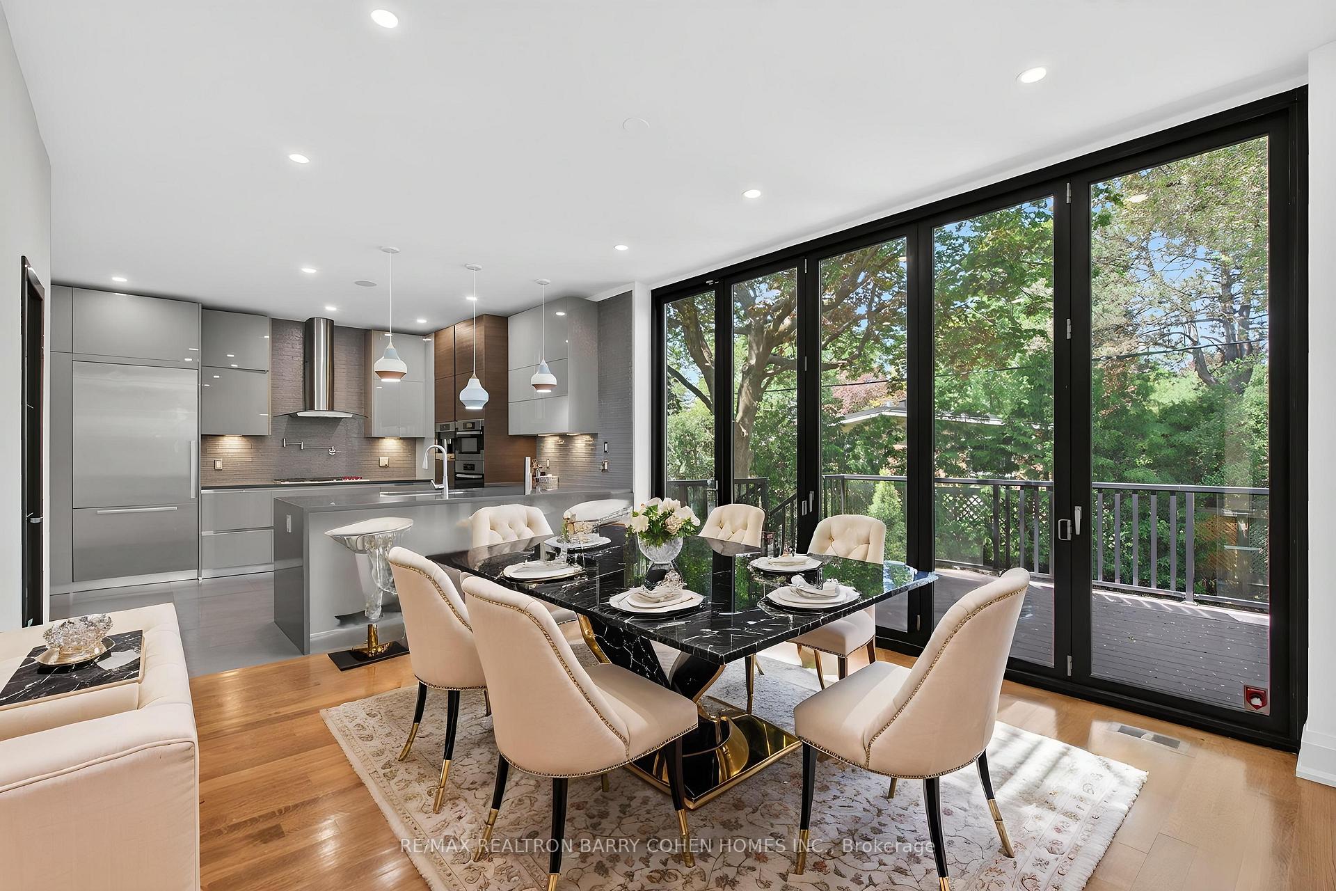 Photo 10 of 16 Chipping Road, North York, Banbury-Don Mills — HOMEH