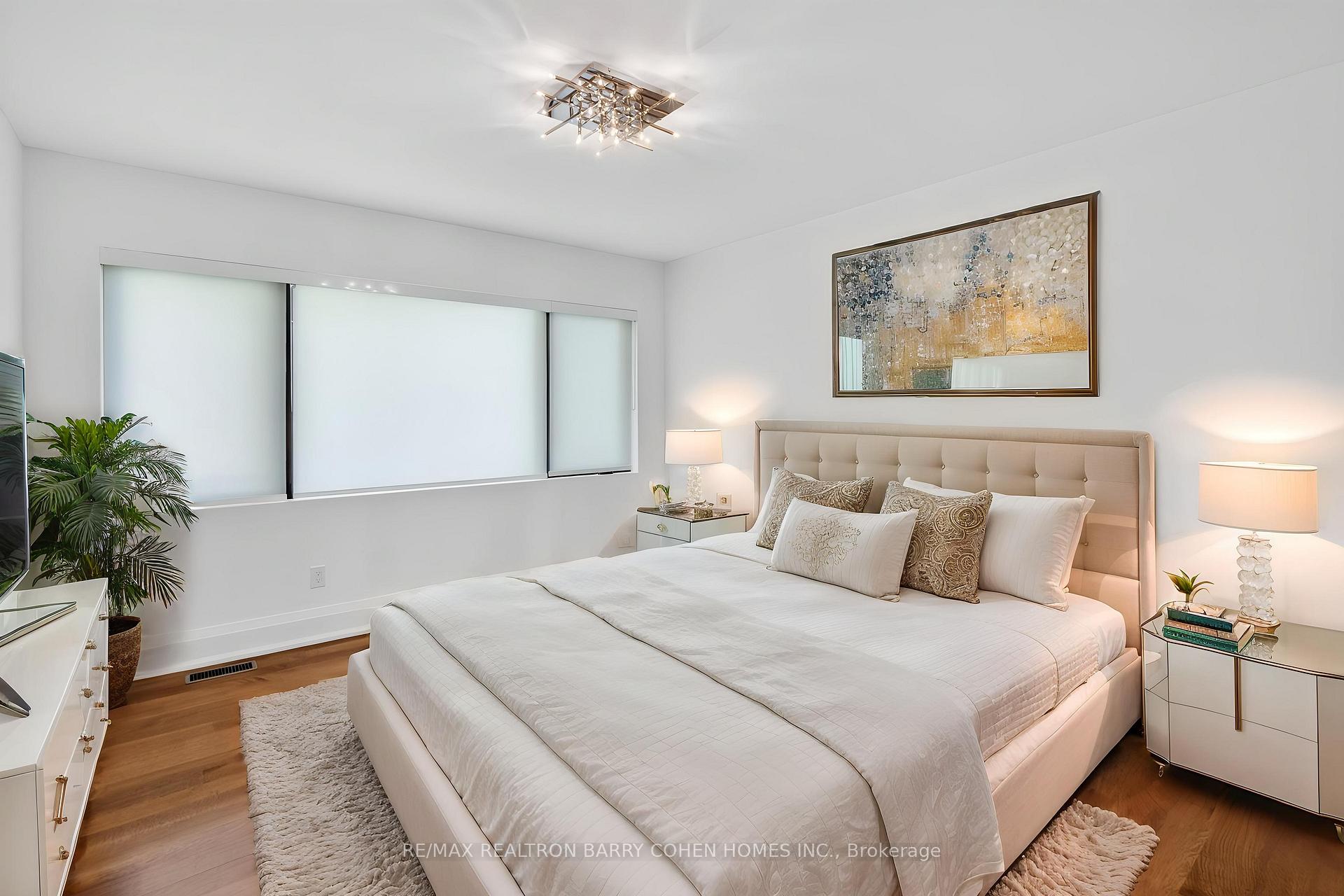 Photo 30 of 16 Chipping Road, North York, Banbury-Don Mills — HOMEH
