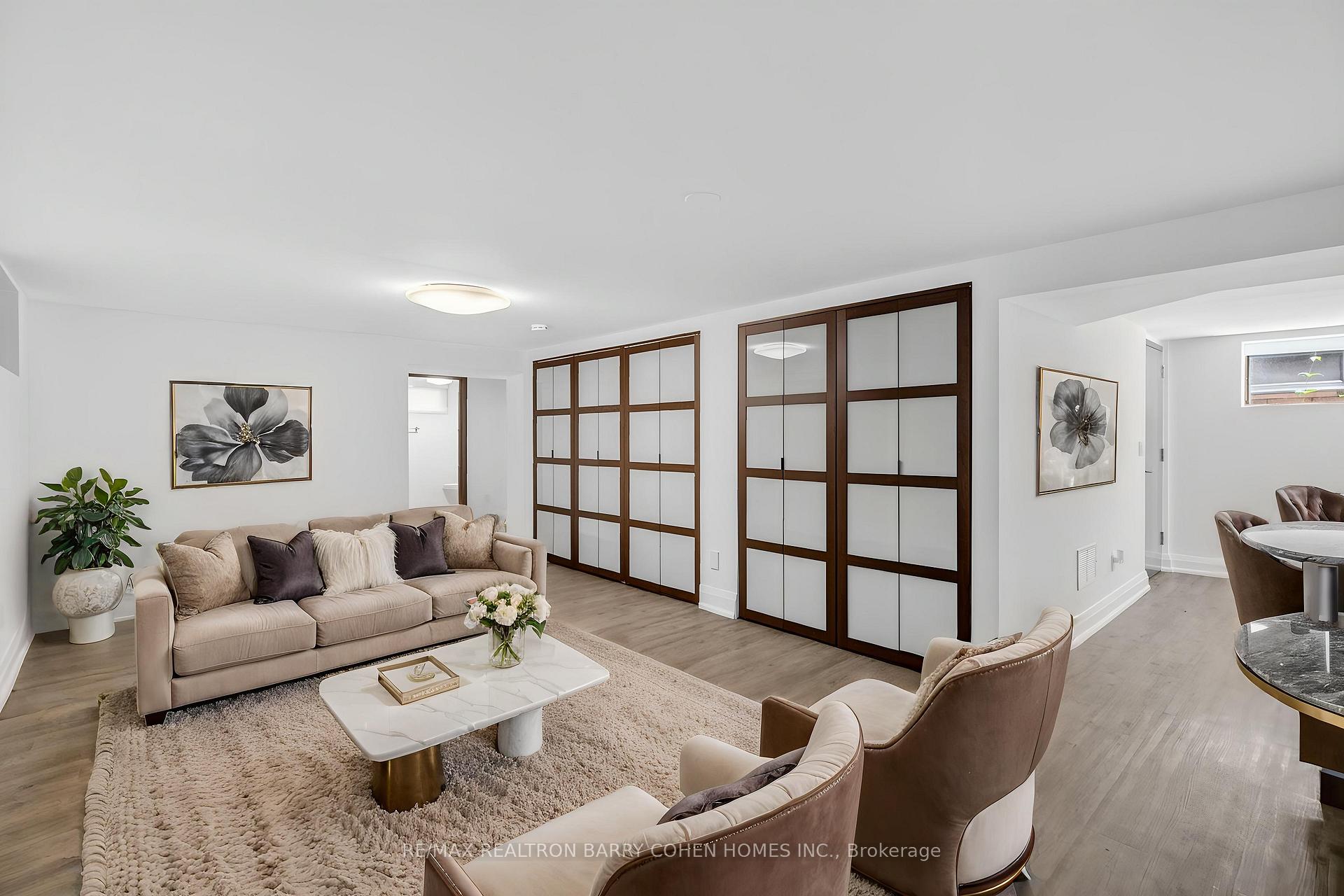 Photo 33 of 16 Chipping Road, North York, Banbury-Don Mills — HOMEH