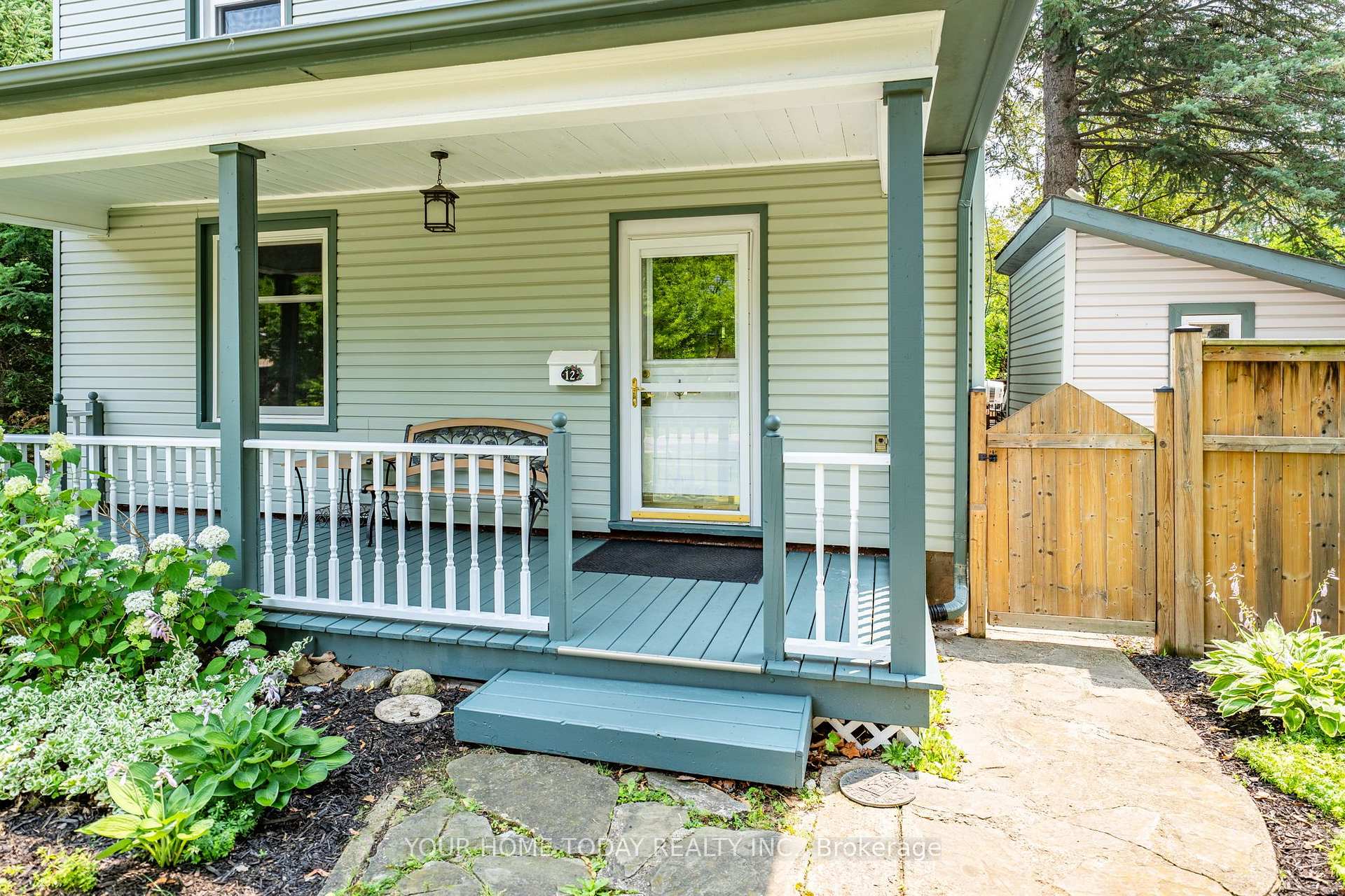 Photo 3 of 12 King Street, Halton Hills, Georgetown — HOMEH