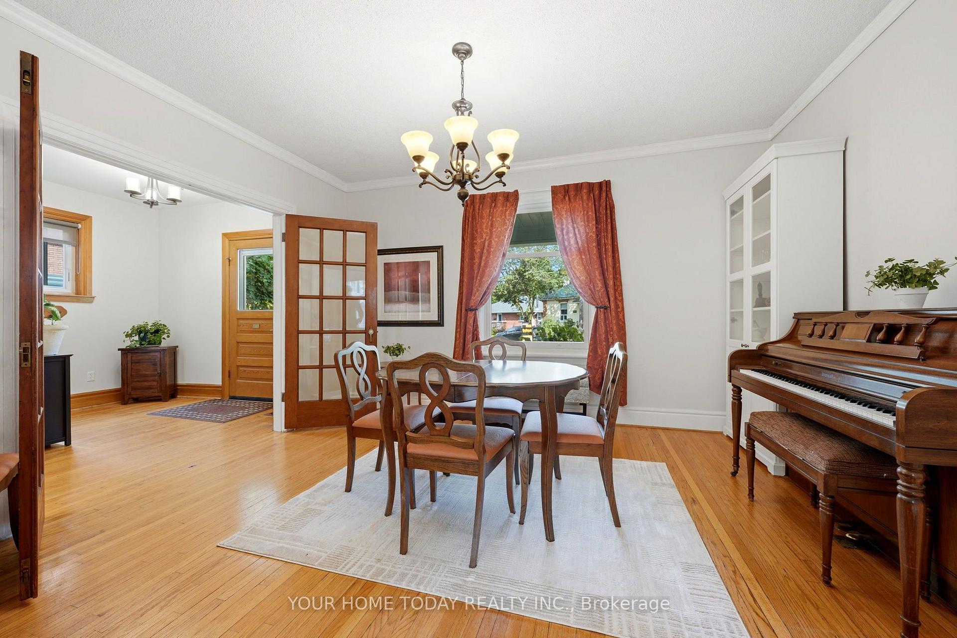 Photo 11 of 12 King Street, Halton Hills, Georgetown — HOMEH