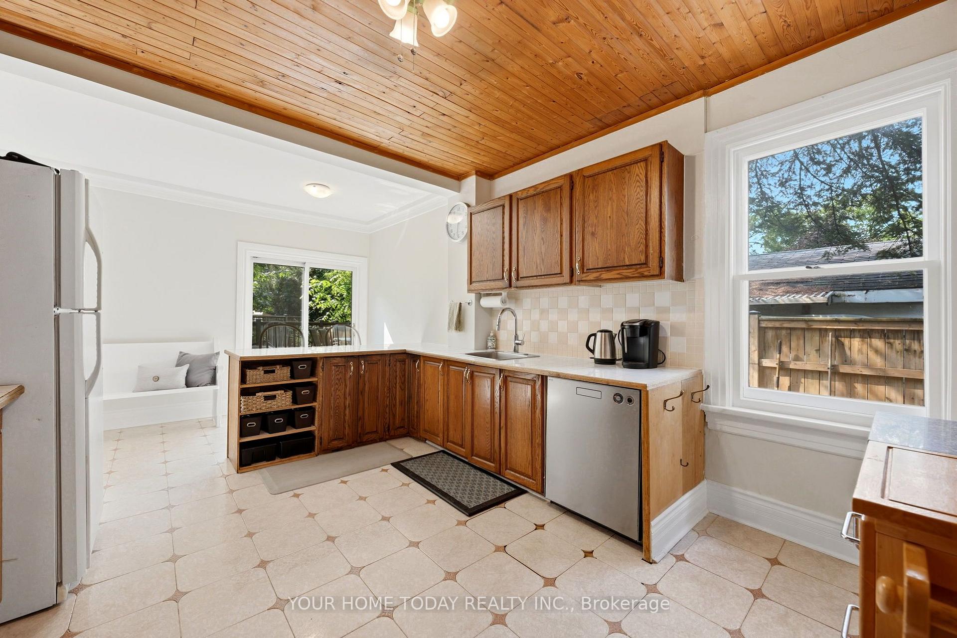 Photo 15 of 12 King Street, Halton Hills, Georgetown — HOMEH