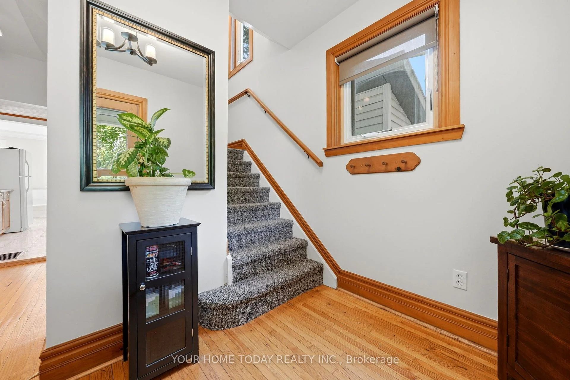 Photo 31 of 12 King Street, Halton Hills, Georgetown — HOMEH
