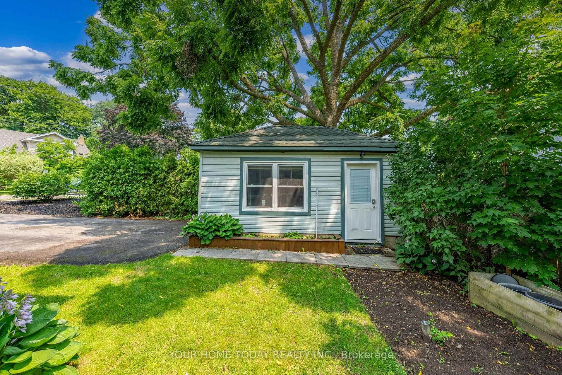Photo 53 of 12 King Street, Halton Hills, Georgetown — HOMEH