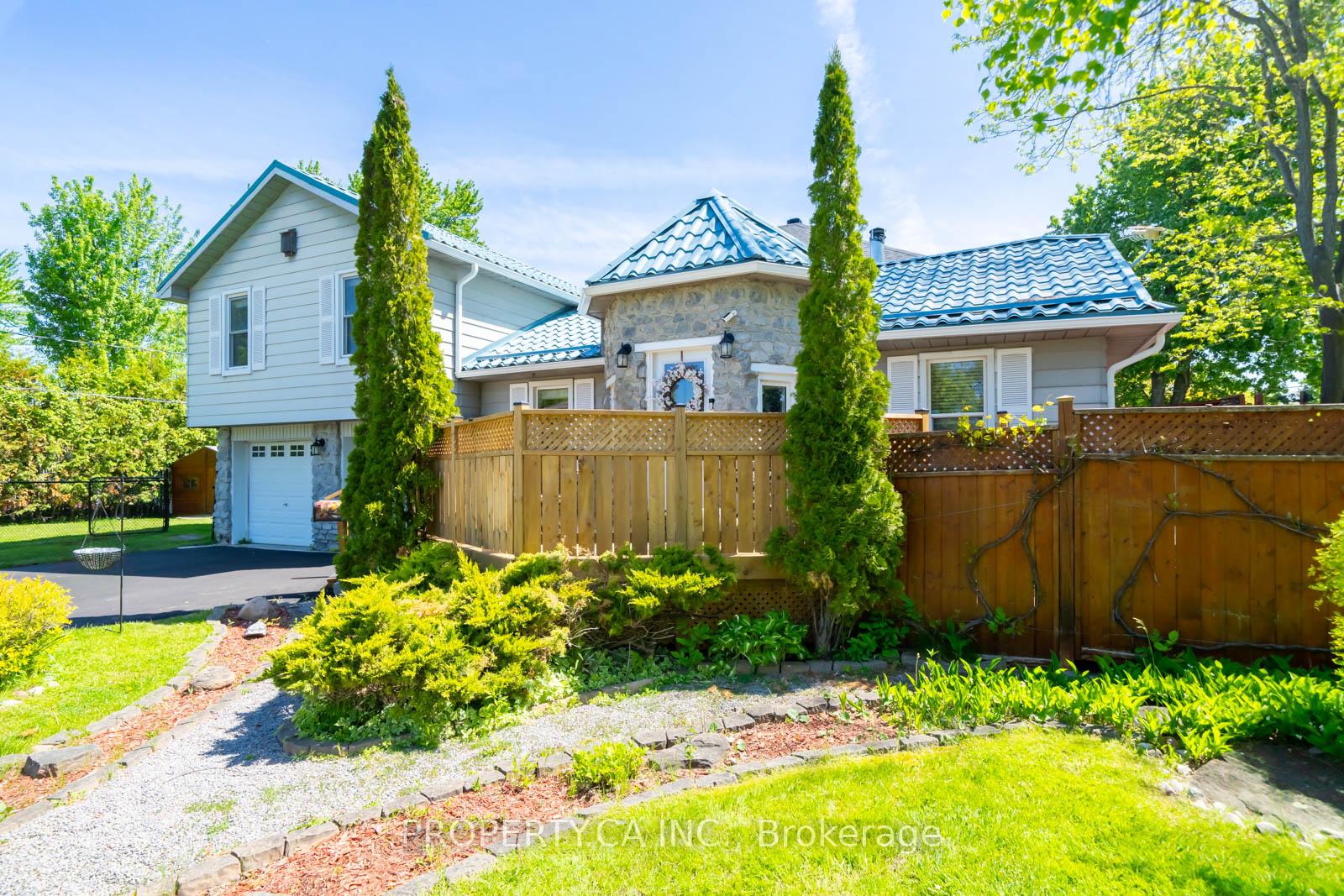 Photo 3 of 131 Cook's Bay Drive, Georgina, Keswick North — HOMEH
