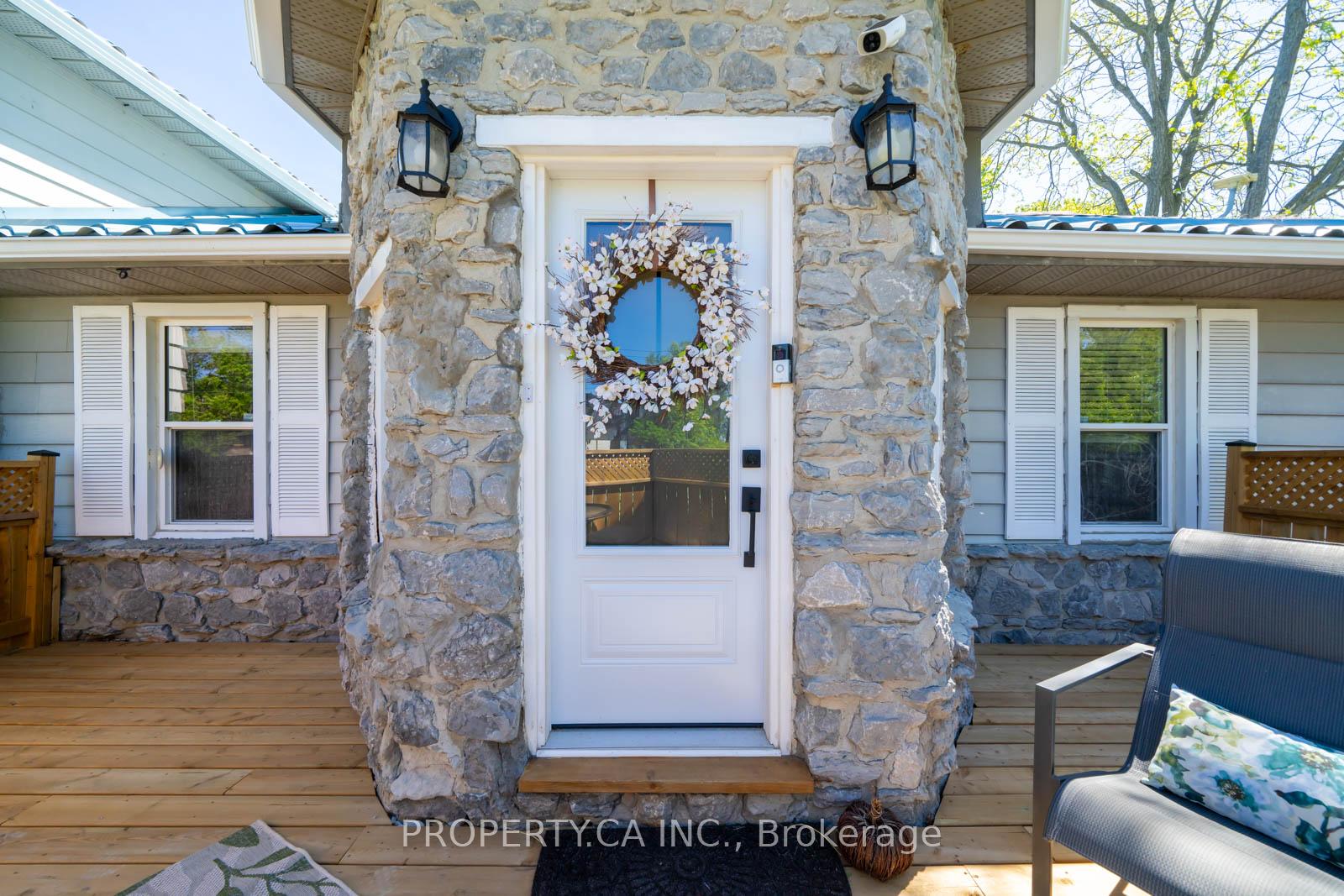 Photo 8 of 131 Cook's Bay Drive, Georgina, Keswick North — HOMEH