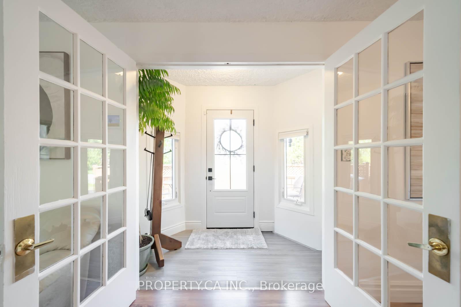 Photo 9 of 131 Cook's Bay Drive, Georgina, Keswick North — HOMEH