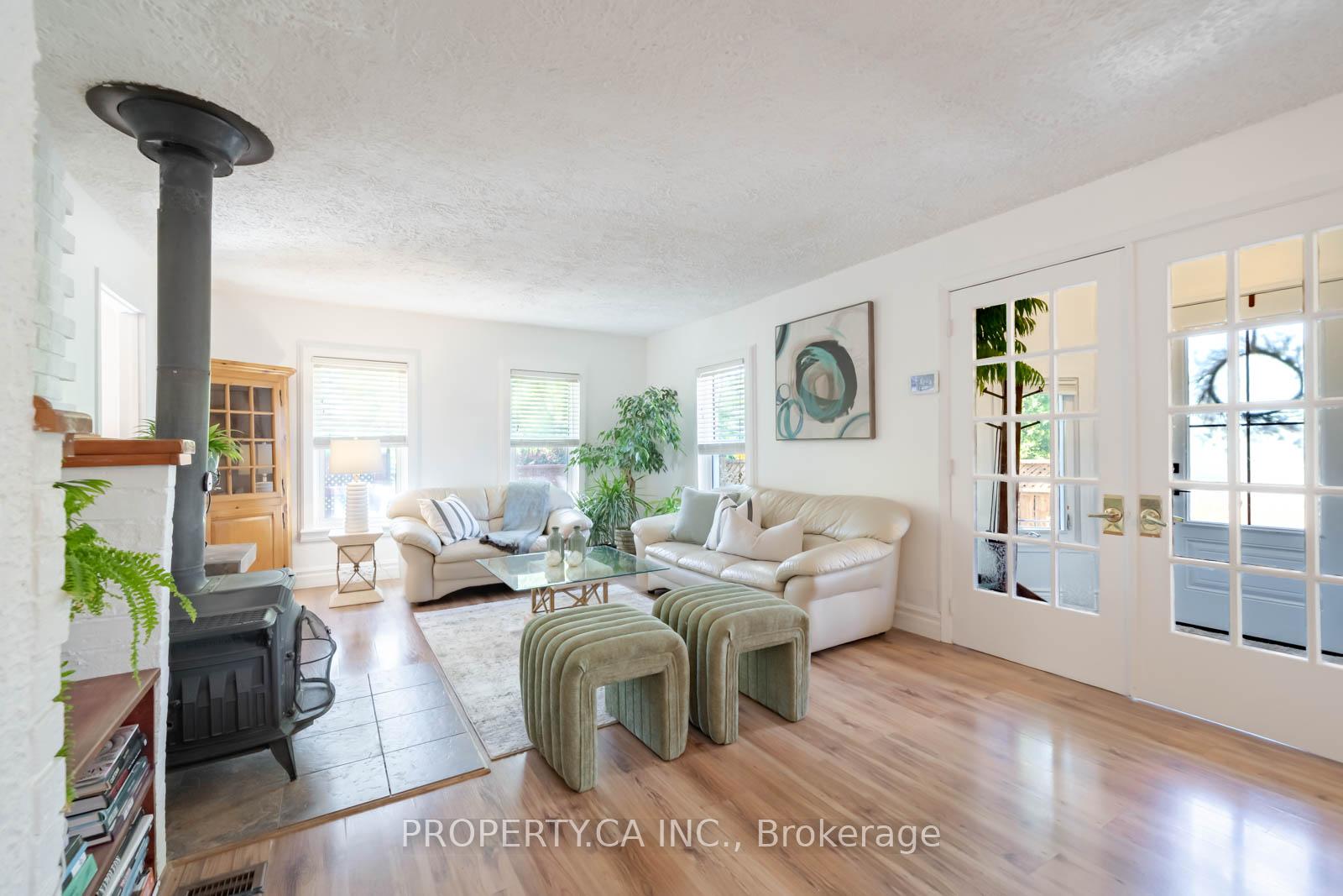Photo 14 of 131 Cook's Bay Drive, Georgina, Keswick North — HOMEH