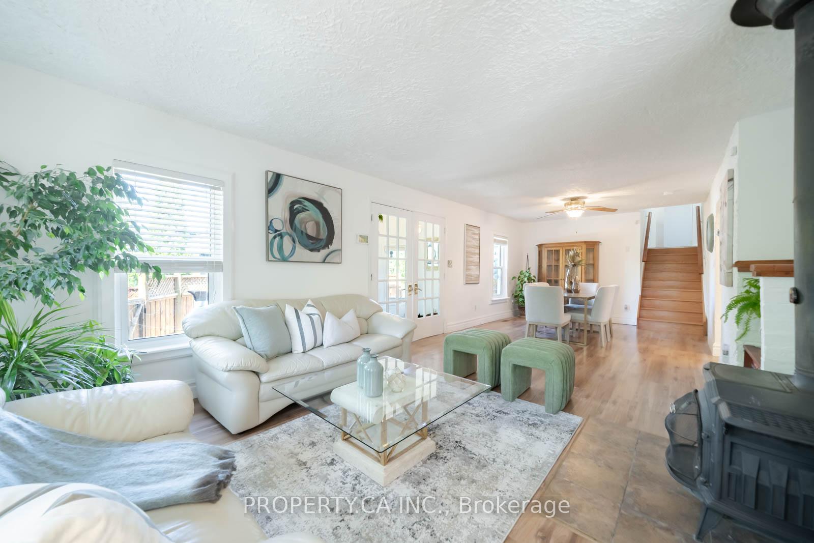 Photo 16 of 131 Cook's Bay Drive, Georgina, Keswick North — HOMEH