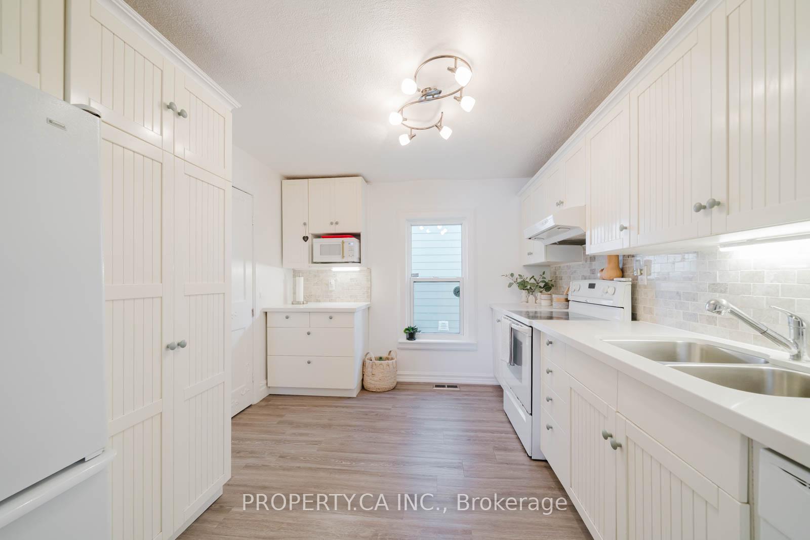 Photo 22 of 131 Cook's Bay Drive, Georgina, Keswick North — HOMEH