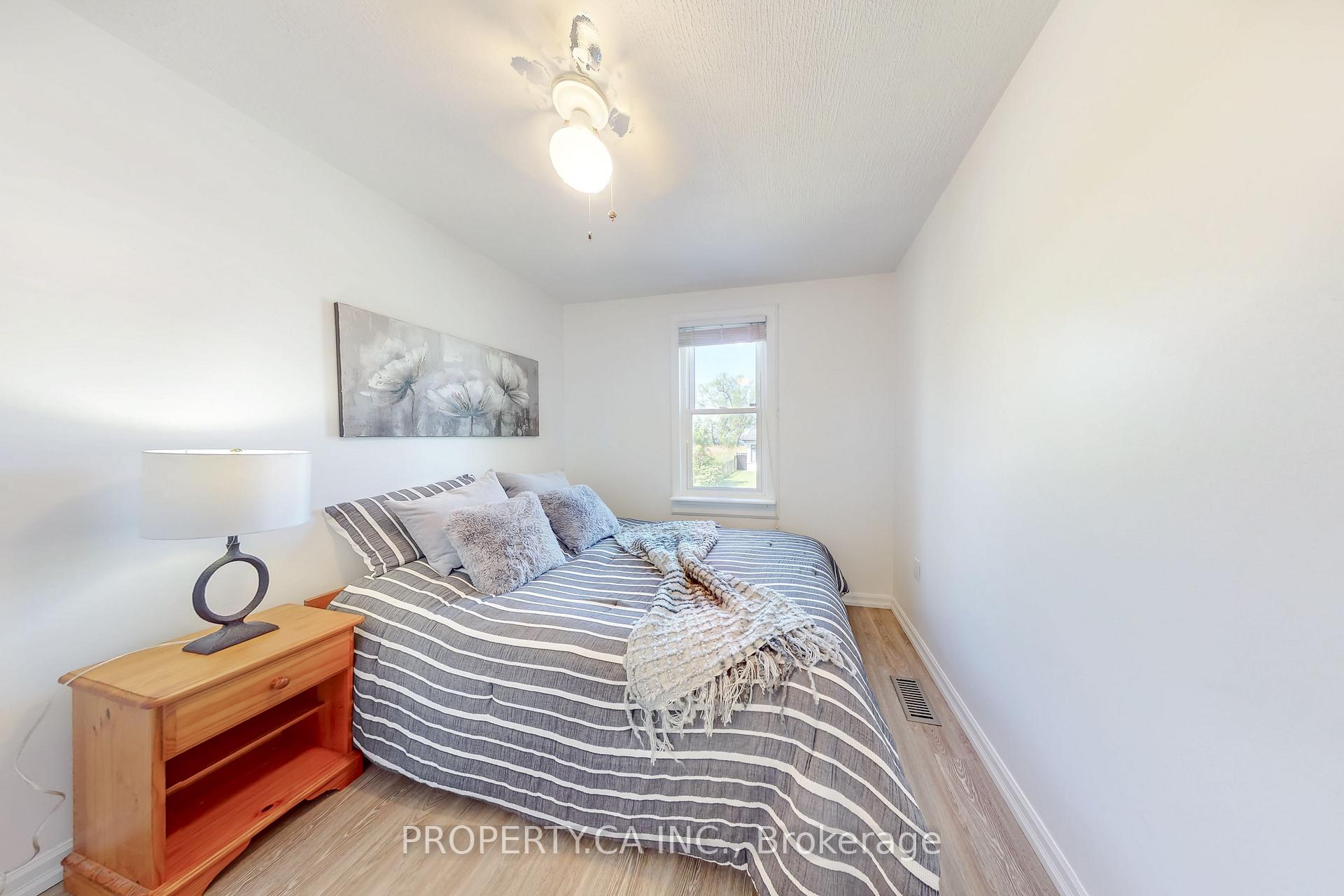 Photo 28 of 131 Cook's Bay Drive, Georgina, Keswick North — HOMEH