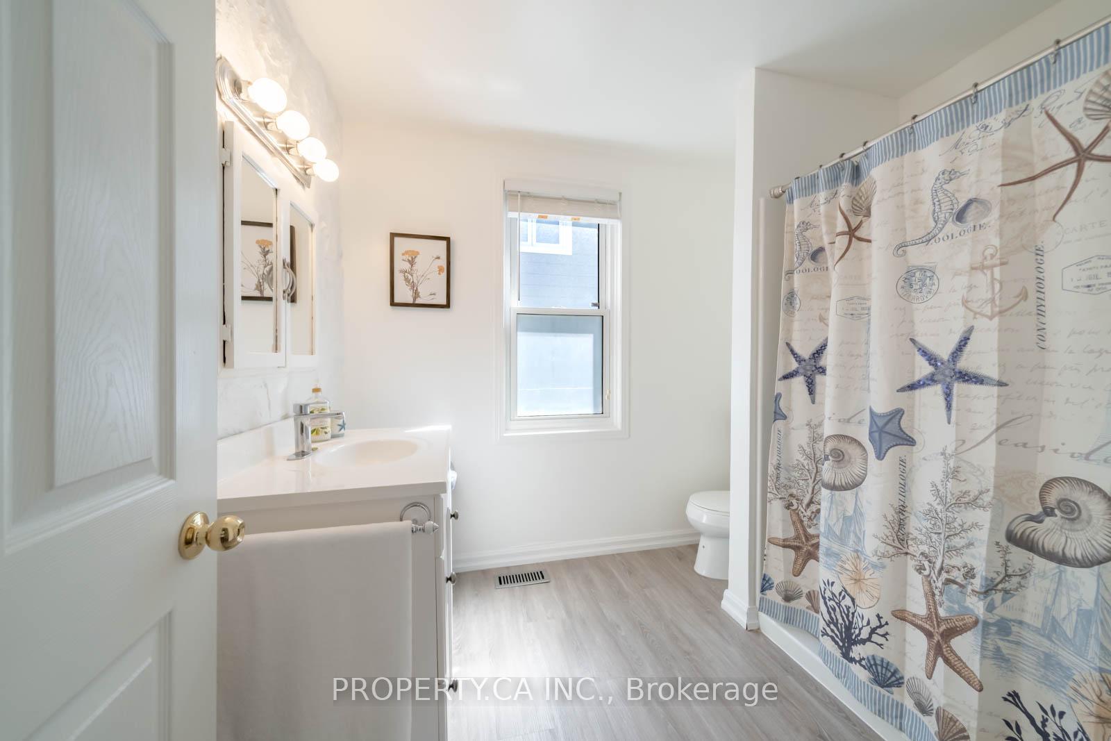 Photo 30 of 131 Cook's Bay Drive, Georgina, Keswick North — HOMEH