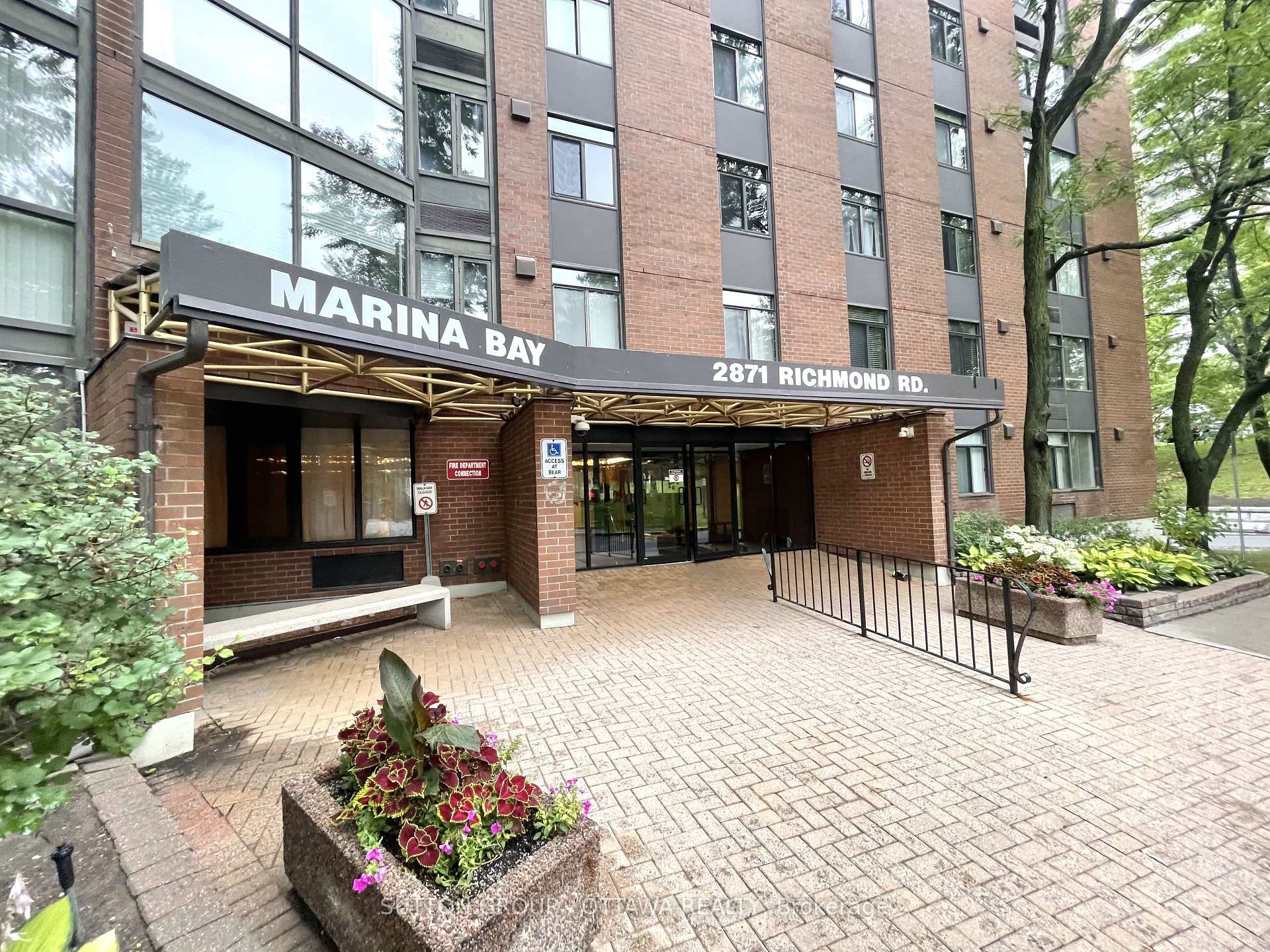 Photo 2 of Unit 810, 2871 Richmond Road, Ottawa, Britannia Heights — HOMEH