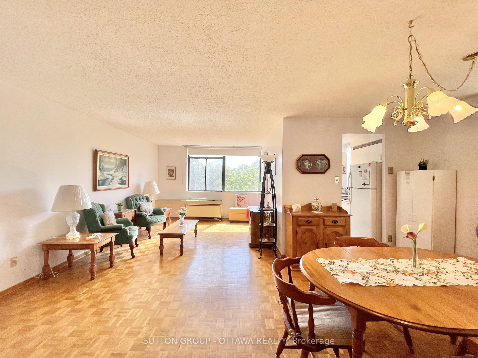 Photo 5 of Unit 810, 2871 Richmond Road, Ottawa, Britannia Heights — HOMEH
