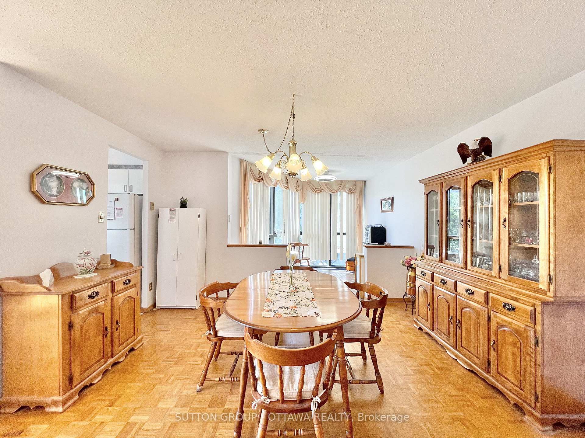 Photo 6 of Unit 810, 2871 Richmond Road, Ottawa, Britannia Heights — HOMEH