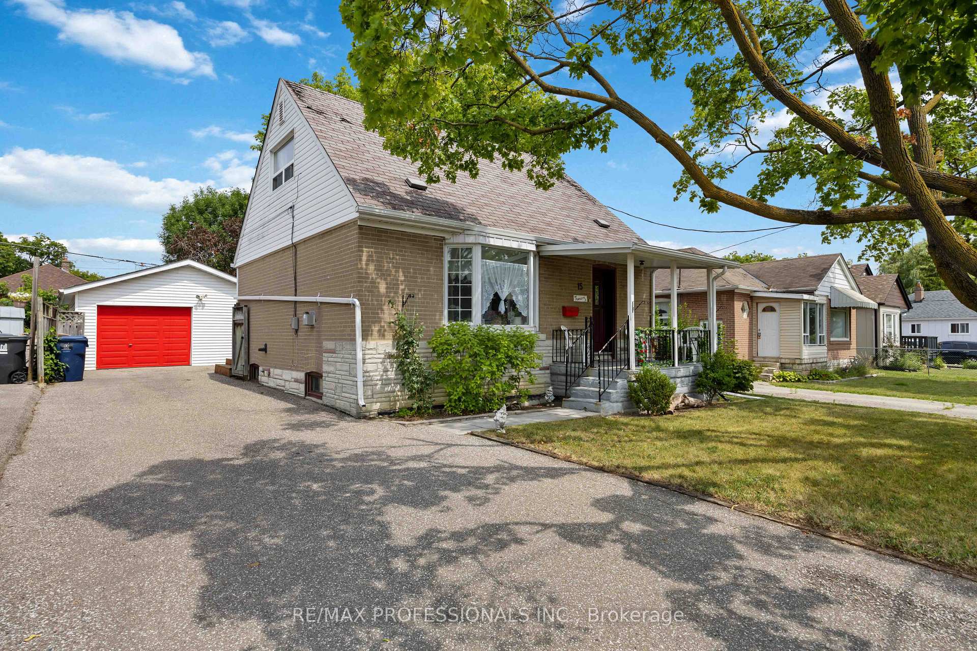 Photo 1 of 15 Huntsmoor Road, Etobicoke, Elms-Old Rexdale — HOMEH