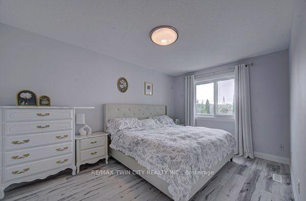 Photo 19 of 37 Wingfield Avenue, Stratford — HOMEH