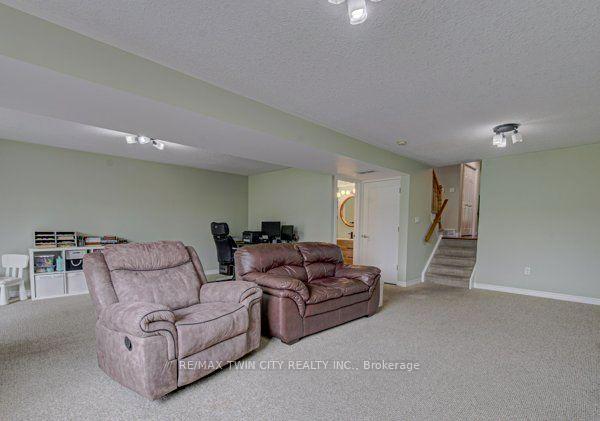 Photo 28 of 37 Wingfield Avenue, Stratford — HOMEH