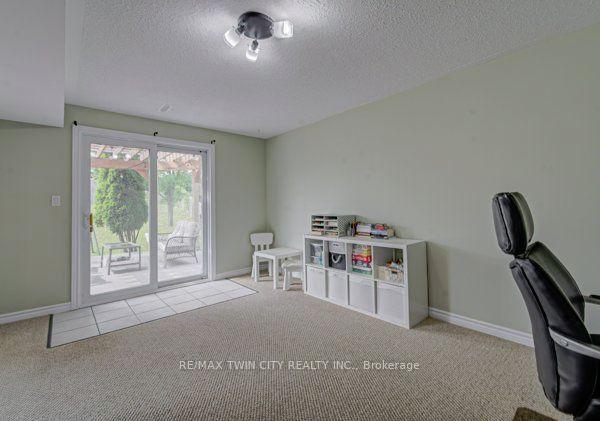 Photo 30 of 37 Wingfield Avenue, Stratford — HOMEH