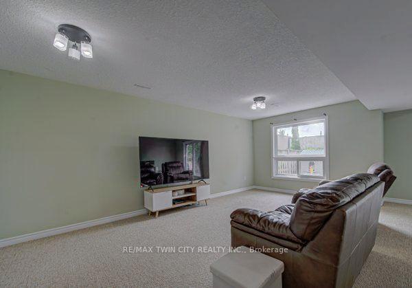 Photo 31 of 37 Wingfield Avenue, Stratford — HOMEH