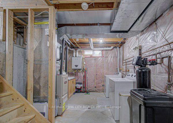 Photo 35 of 37 Wingfield Avenue, Stratford — HOMEH