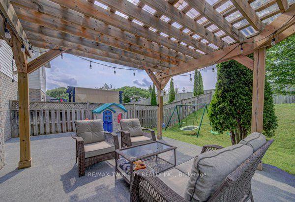Photo 37 of 37 Wingfield Avenue, Stratford — HOMEH