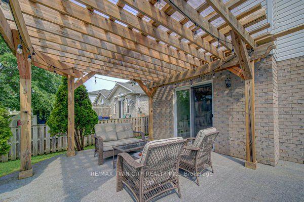 Photo 39 of 37 Wingfield Avenue, Stratford — HOMEH