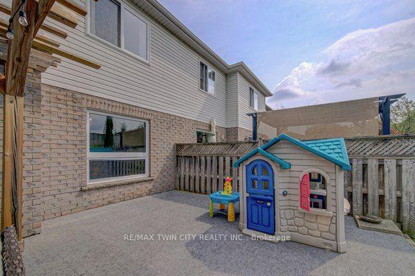 Photo 40 of 37 Wingfield Avenue, Stratford — HOMEH