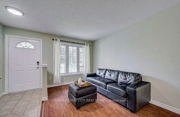 Photo 9 of 37 Wingfield Avenue, Stratford — HOMEH