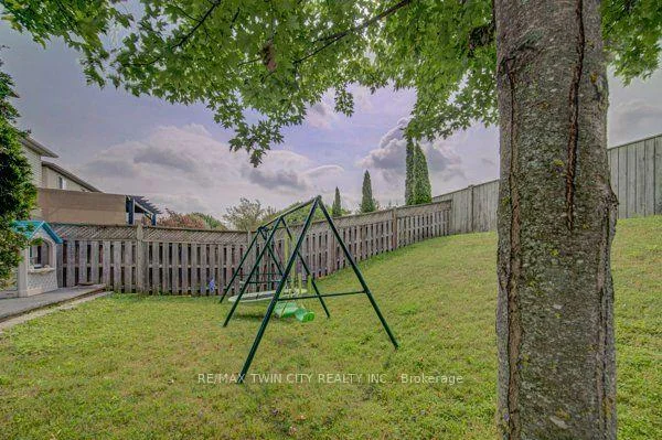 Photo 47 of 37 Wingfield Avenue, Stratford — HOMEH
