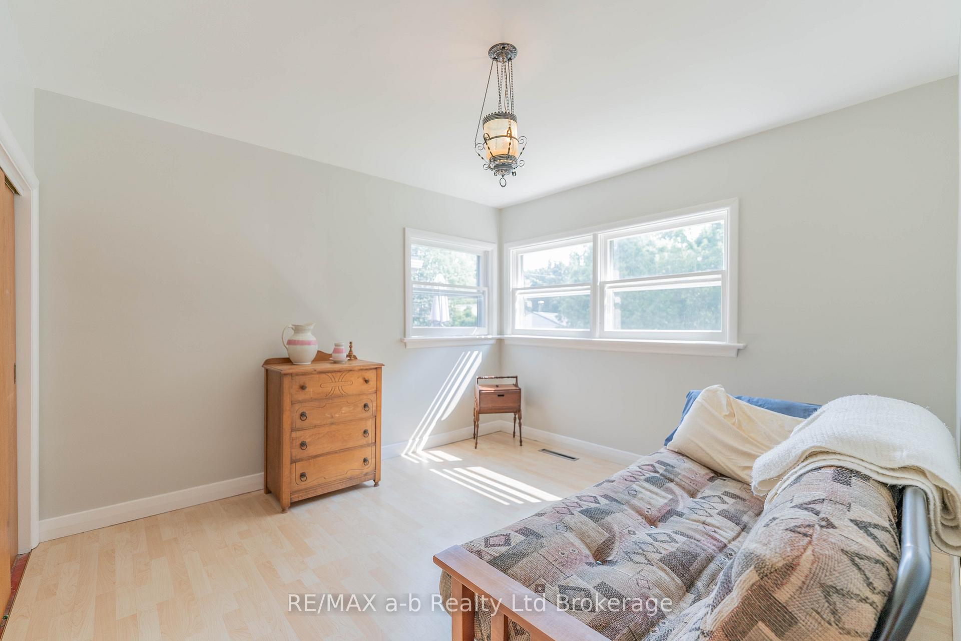 Photo 14 of 13 Parkside Drive, Tillsonburg — HOMEH